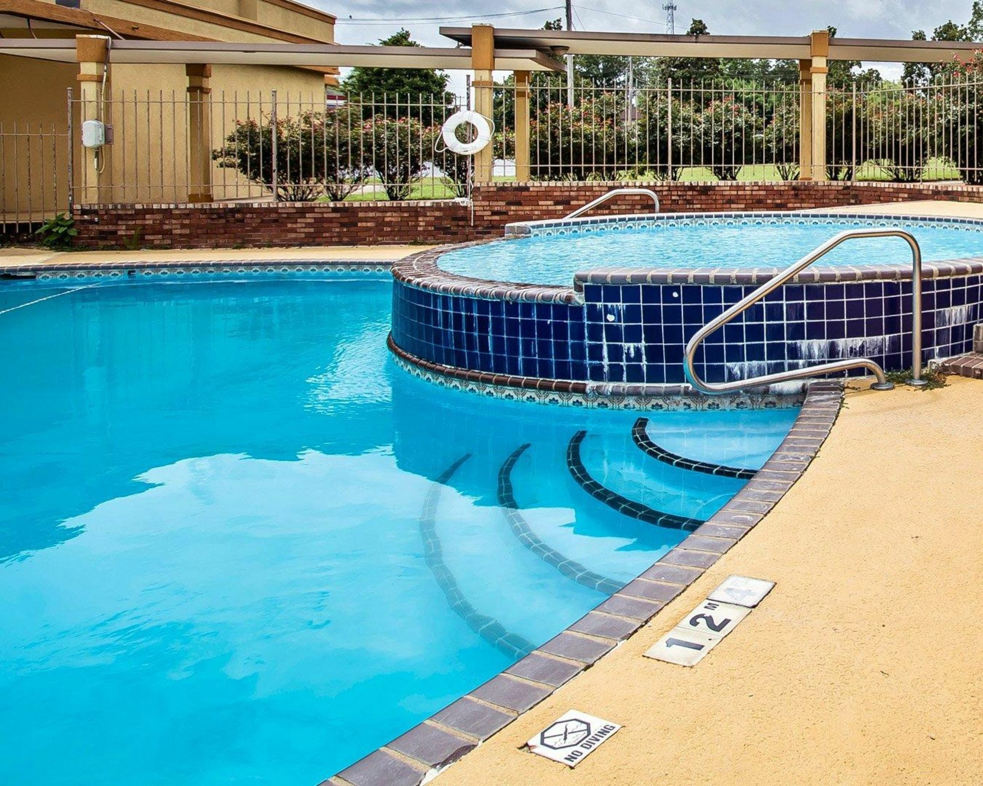 Quality Area Inn Troy